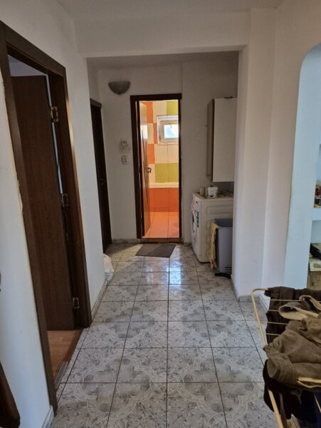 Militari, zona restaurantului Cocosu'Rosu, apartament trei camere,