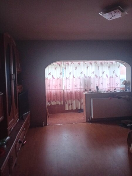 Militari, zona restaurantului Cocosu'Rosu, apartament trei camere,