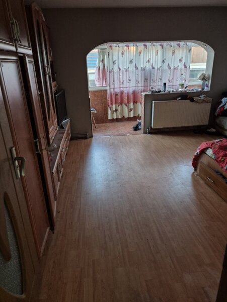 Militari, zona restaurantului Cocosu'Rosu, apartament trei camere,